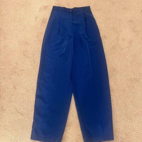 Willow Ridge Pants. Size 8. Royal Blue. Pleated. Small 26" waist. B72 - Picture 1 of 7